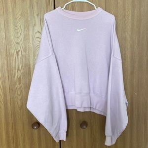 Nike oversized crewneck sweatshirt